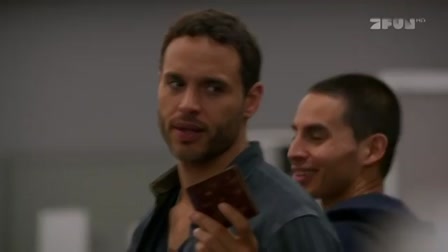 Ügynökjátszma 1. évad 01/2. rész