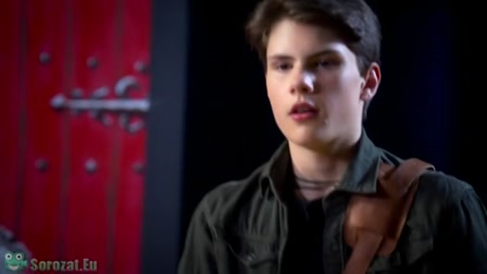 Vámpírként ébredtem 1. évad 02. rész