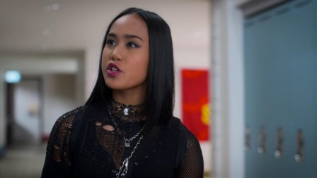 Vámpírként ébredtem 2. évad 05. rész